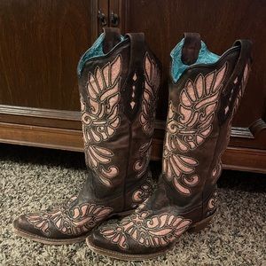 Corral Women’s Pink Glittered Inlay Western Boots - Snipped Toe size 7M